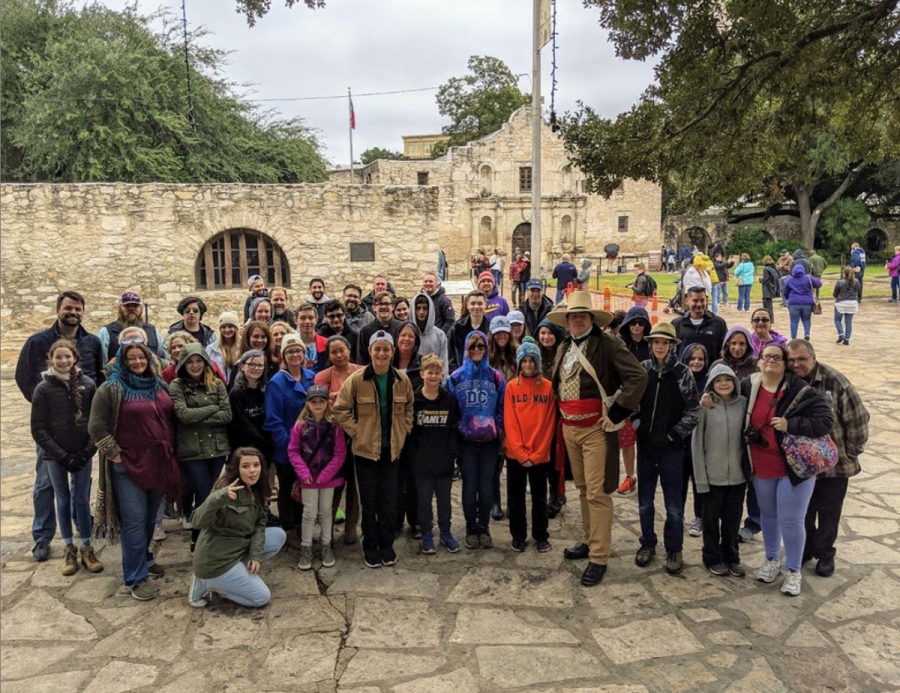 A huge group of over 60 iUniversity Prep members at the Alamo!